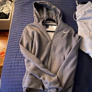 Nike grey sweaters size:M bought it for $40 and selling it for $10